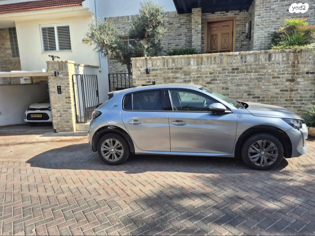 מודעת רכב פיג'ו 208