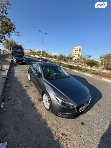 מאזדה 3