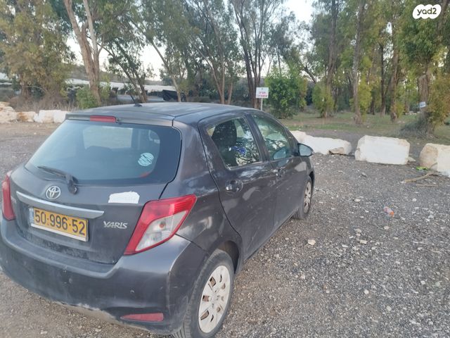 טויוטה יאריס