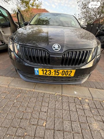 סקודה אוקטביה