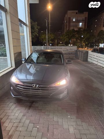 יונדאי אלנטרה