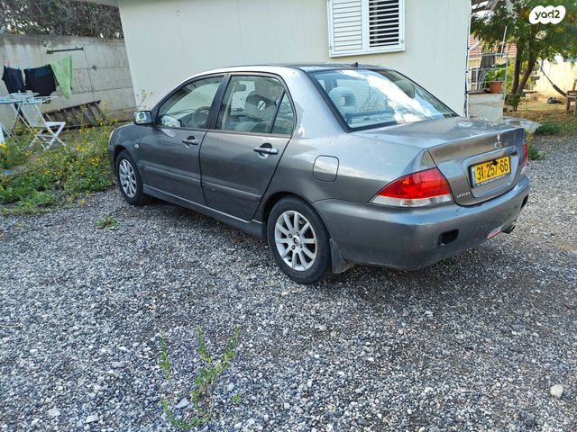 מיצובישי לנסר