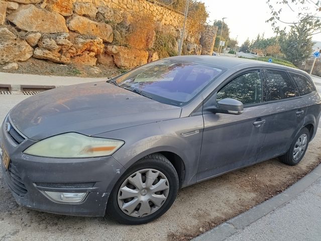 פורד מונדאו