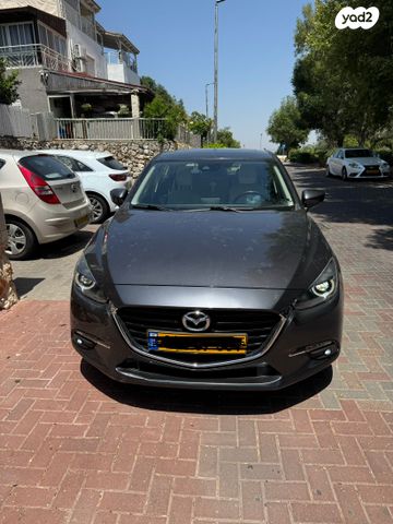 מודעת רכב מאזדה 3