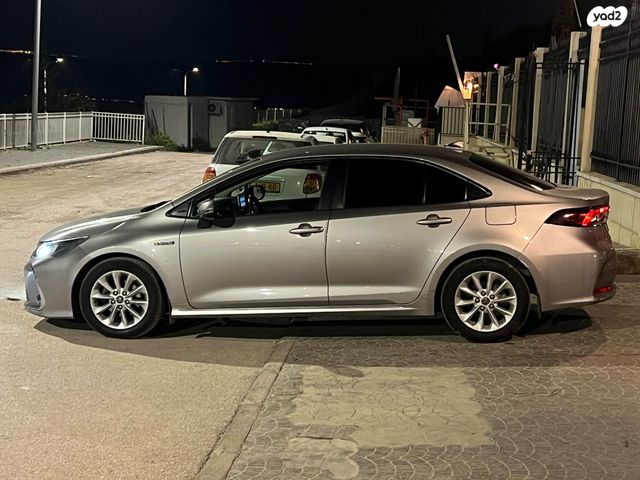 טויוטה קורולה