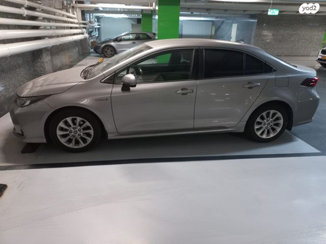 טויוטה קורולה