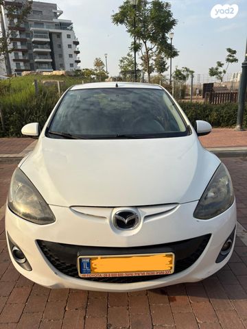 מודעת רכב מאזדה 2