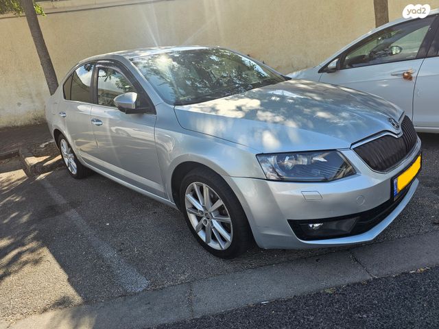 סקודה אוקטביה