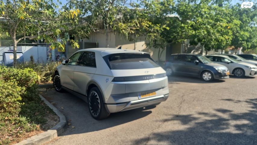 יונדאי איוניק 5