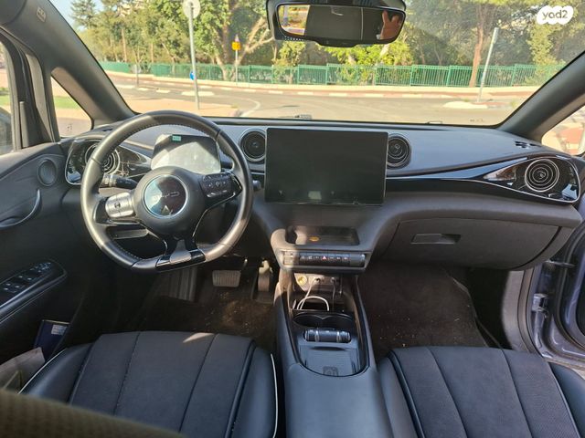 בי.ווי.די דולפין