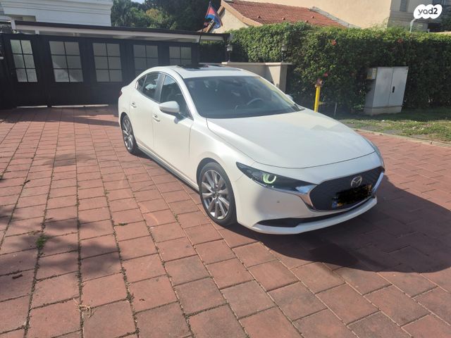 מאזדה 3