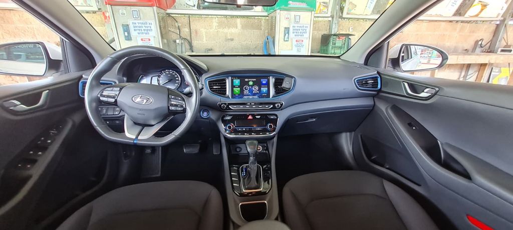 יונדאי איוניק