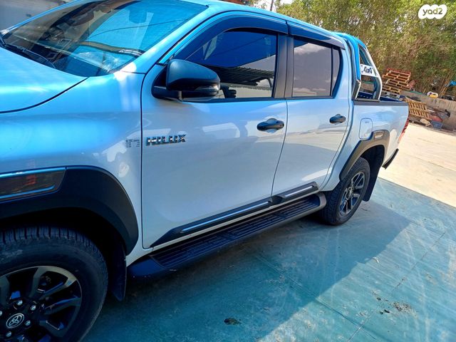 מודעת רכב טויוטה היילקס