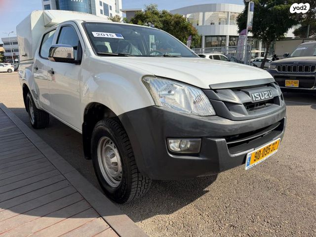 איסוזו די-מקס