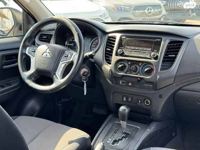 מיצובישי טרייטון / L200