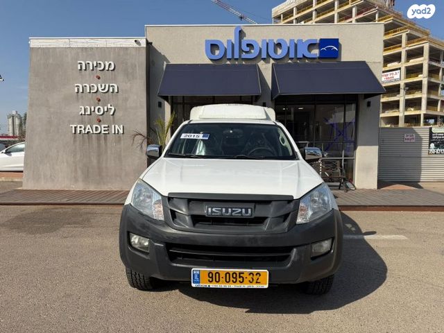 איסוזו די-מקס