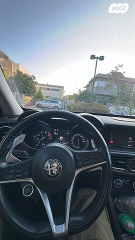 אלפא רומיאו סטלביו