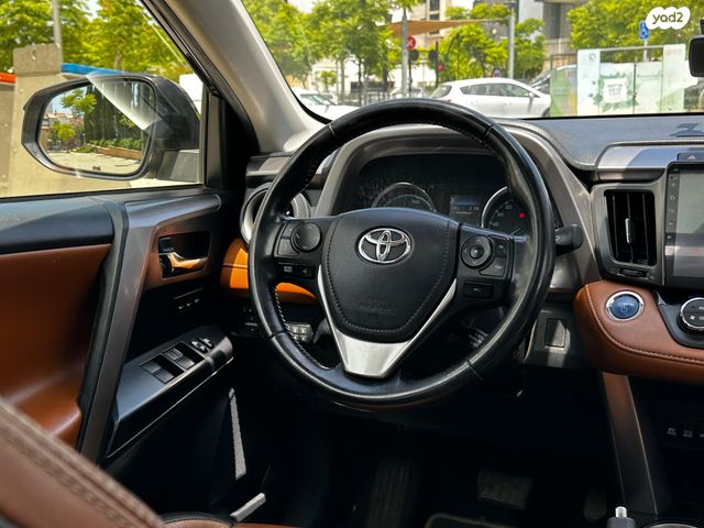 טויוטה RAV4
