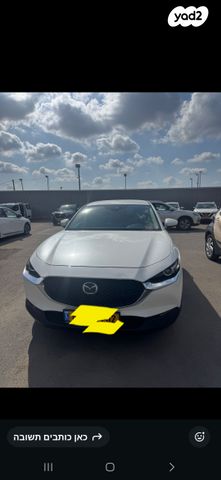 מודעת רכב מאזדה CX-30