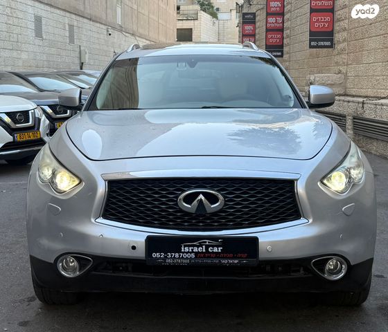 אינפיניטי QX70