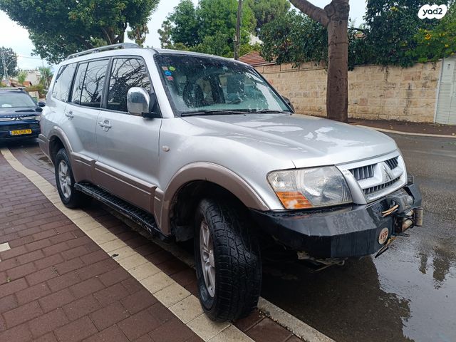 מודעת רכב מיצובישי פג'רו