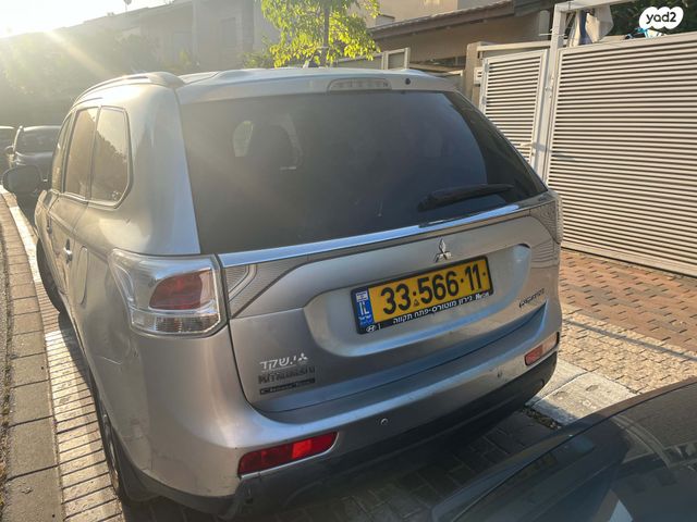 מיצובישי אאוטלנדר