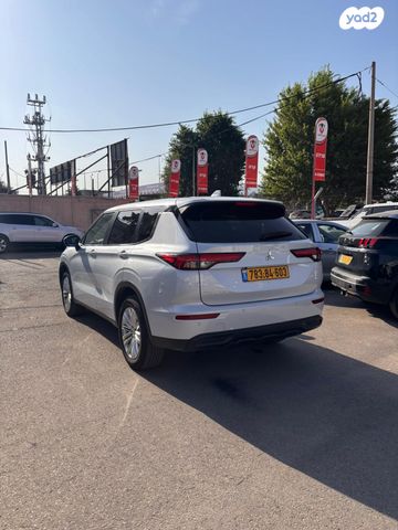 מיצובישי אאוטלנדר