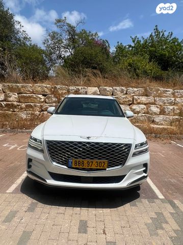 מודעת רכב ג'נסיס GV80