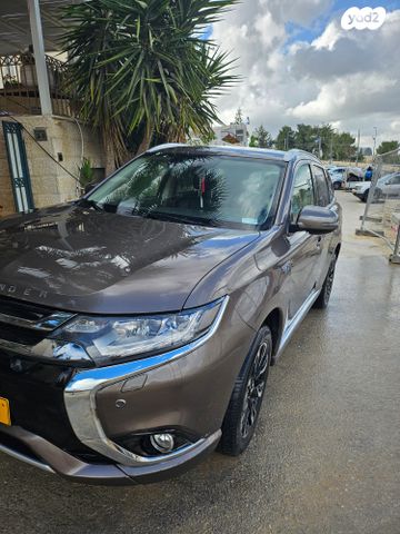 מיצובישי אאוטלנדר