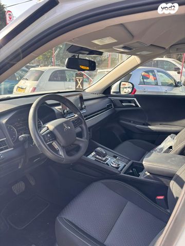 מיצובישי אאוטלנדר