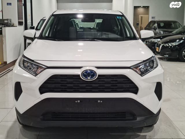 טויוטה RAV4