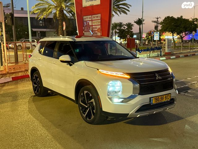 מודעת רכב מיצובישי אאוטלנדר 2