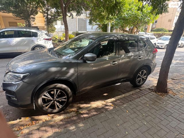 ניסאן אקס טרייל