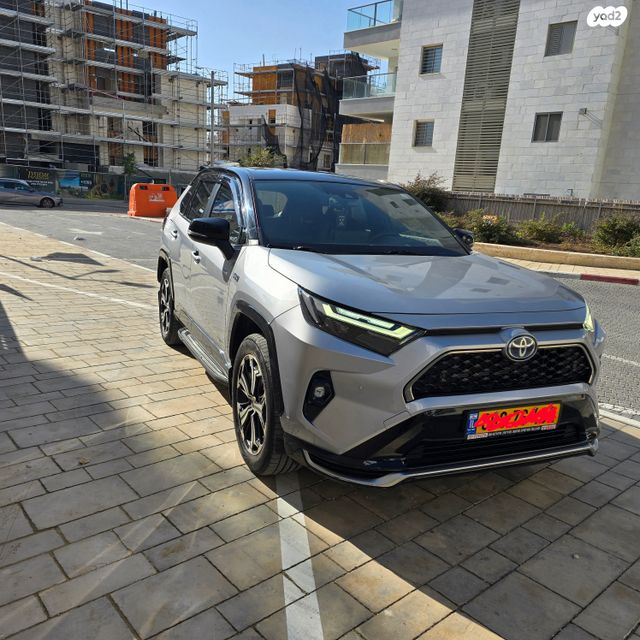 מודעת רכב טויוטה RAV4