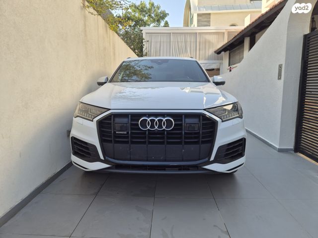 אאודי Q7
