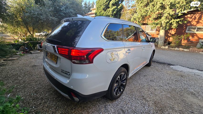 מודעת רכב מיצובישי אאוטלנדר