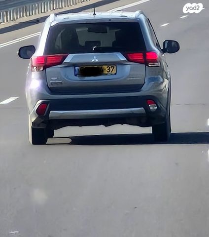 מודעת רכב מיצובישי אאוטלנדר