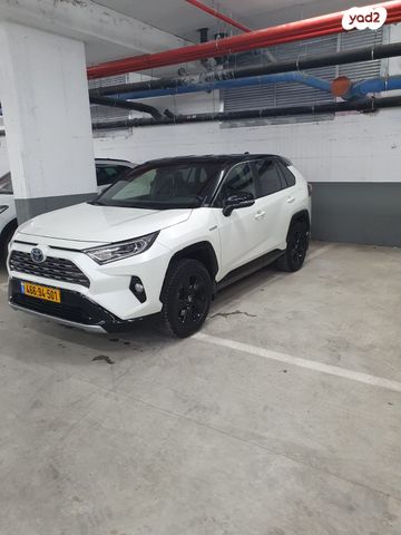 מודעת רכב טויוטה RAV4