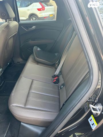 אאודי Q4 e-tron