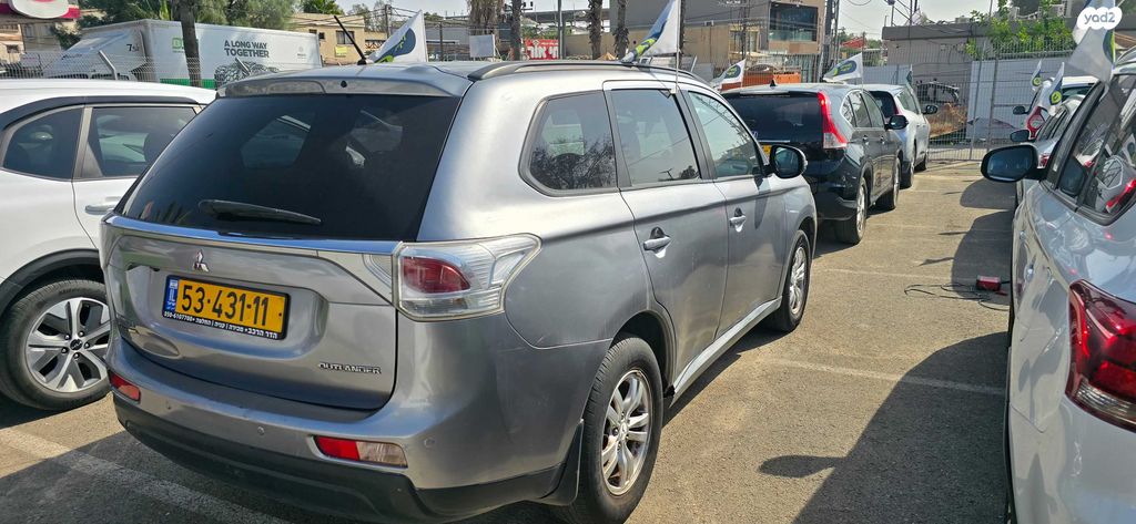 מיצובישי אאוטלנדר