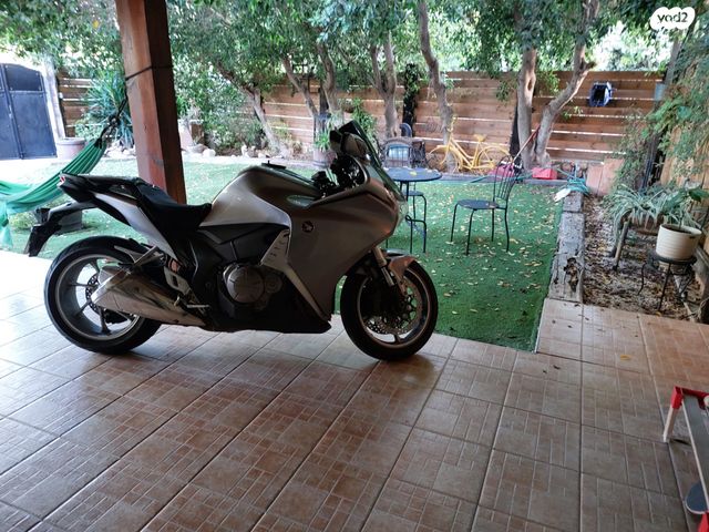 מודעת רכב הונדה VFR1200F