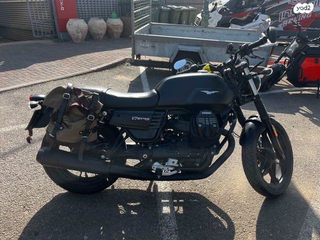 מוטוגוצי V7 Stone ABS