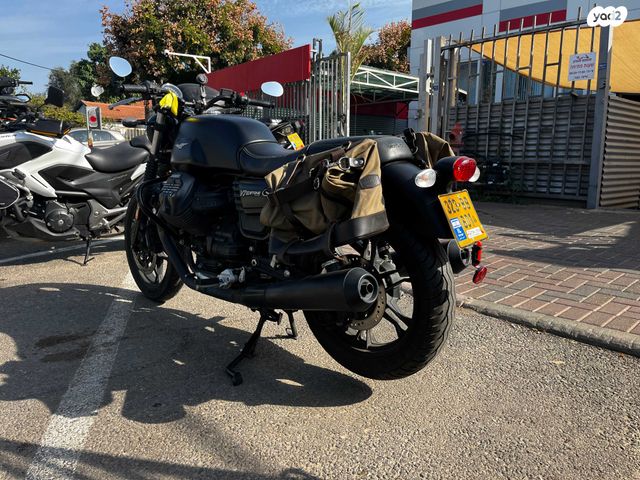 מוטוגוצי V7 Stone ABS