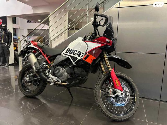 דוקאטי Desert X 