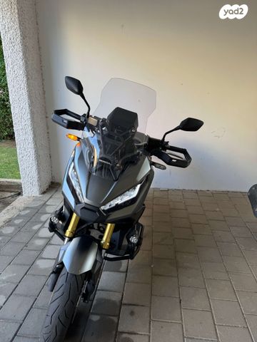 הונדה X-ADV750