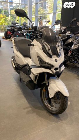 סאן יאנג 125ADX