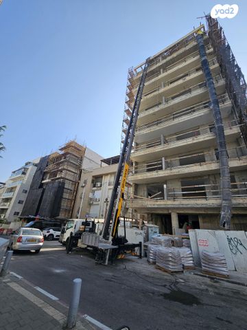 מודעת רכב מנוף