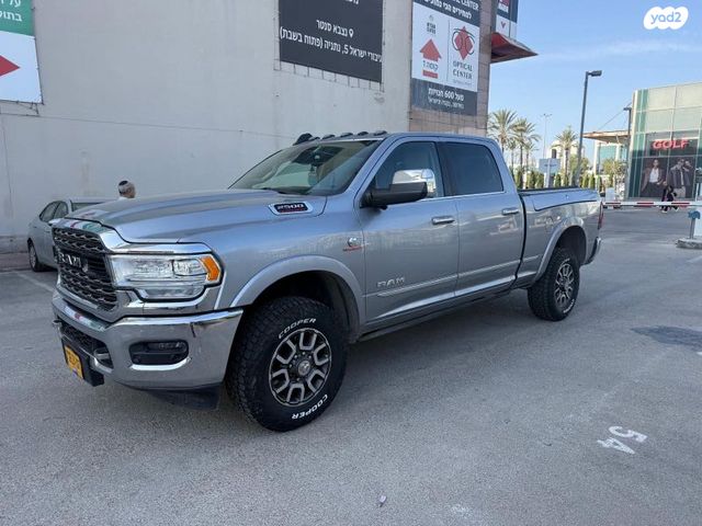 מודעת רכב דודג'