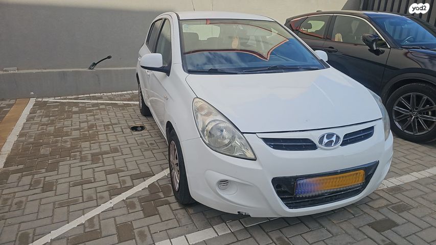 מודעת רכב יונדאי i20