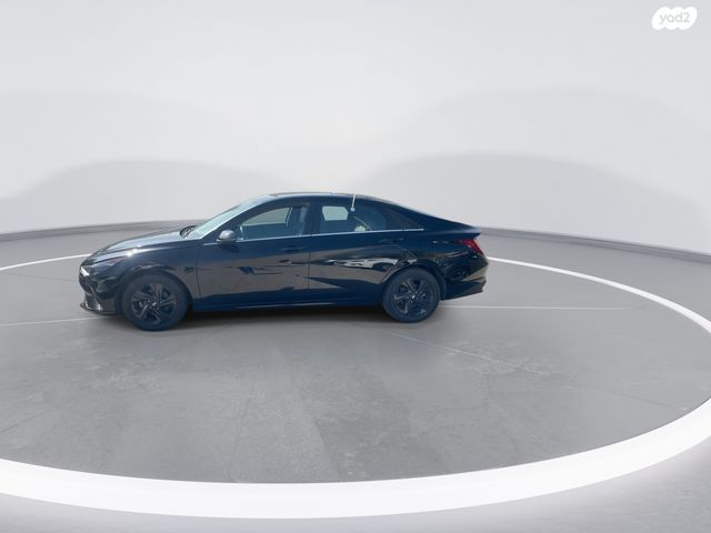 יונדאי אלנטרה